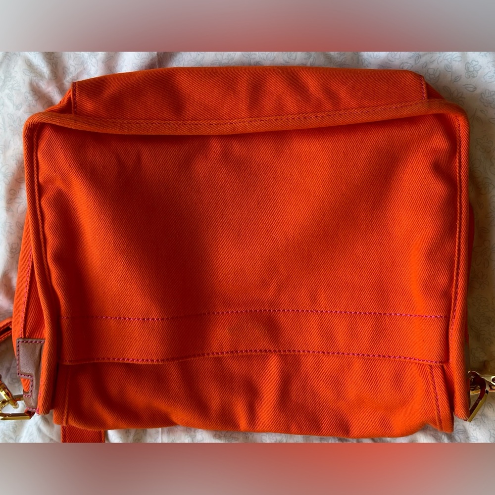 Tory Burch orange NYC Nolita/Meatpacking messenger crossbody - Picture 4 of 12